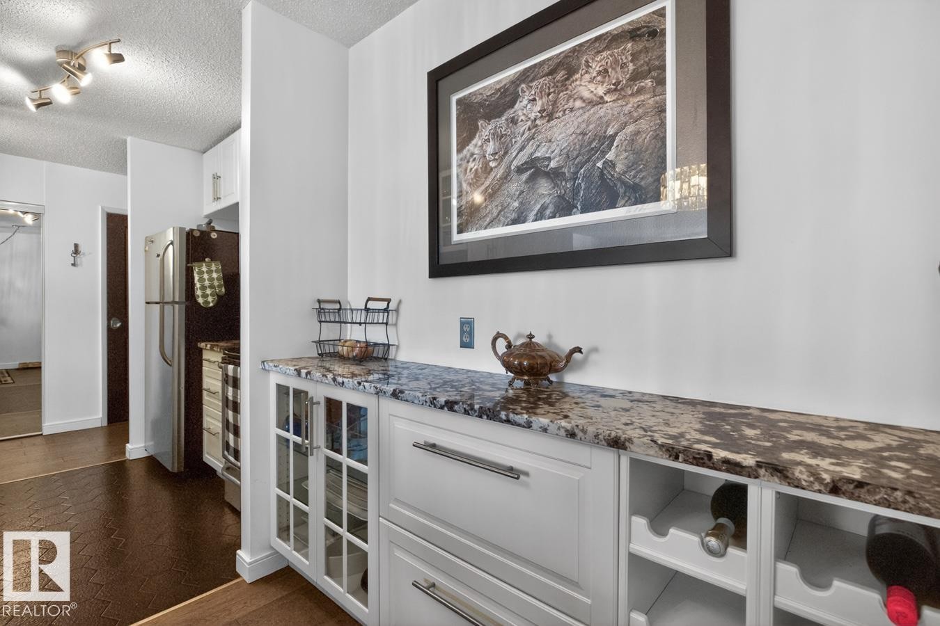 












1103 11307 99 Avenue

,
Edmonton,




AB
T5K 0H2

