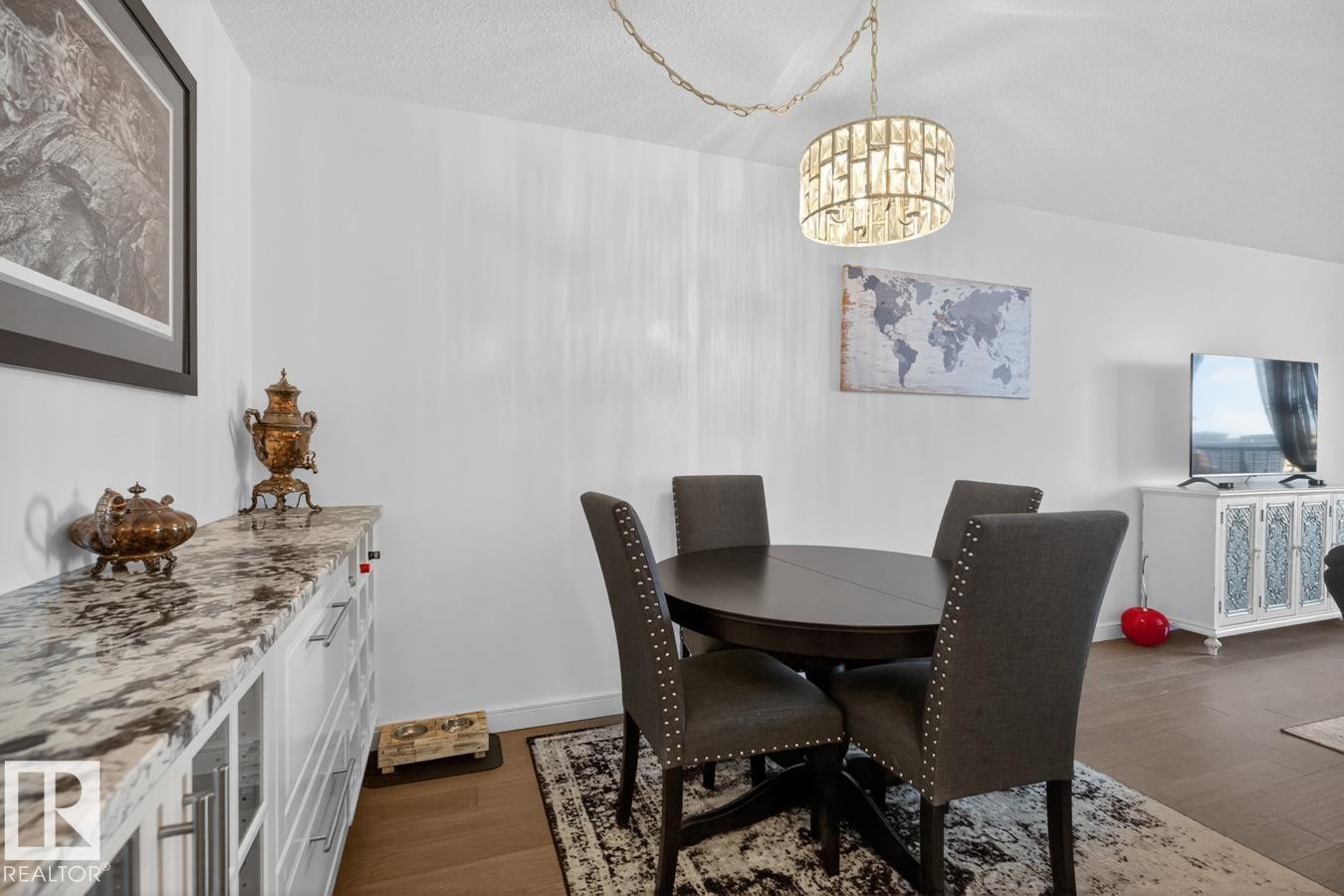 












1103 11307 99 Avenue

,
Edmonton,




AB
T5K 0H2

