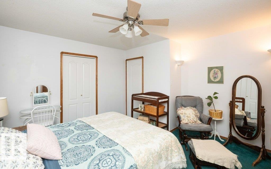 












5116 51 Avenue

,
Pickardville,




AB
T0G 1W0

