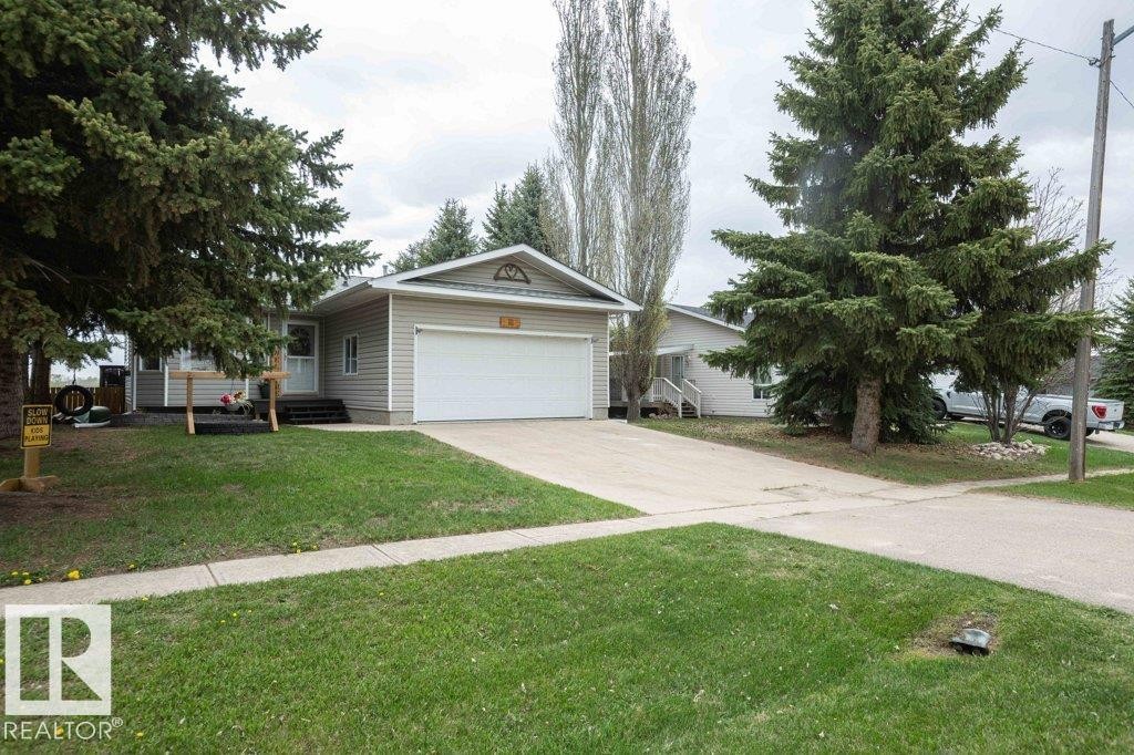 












5116 51 Avenue

,
Pickardville,




AB
T0G 1W0

