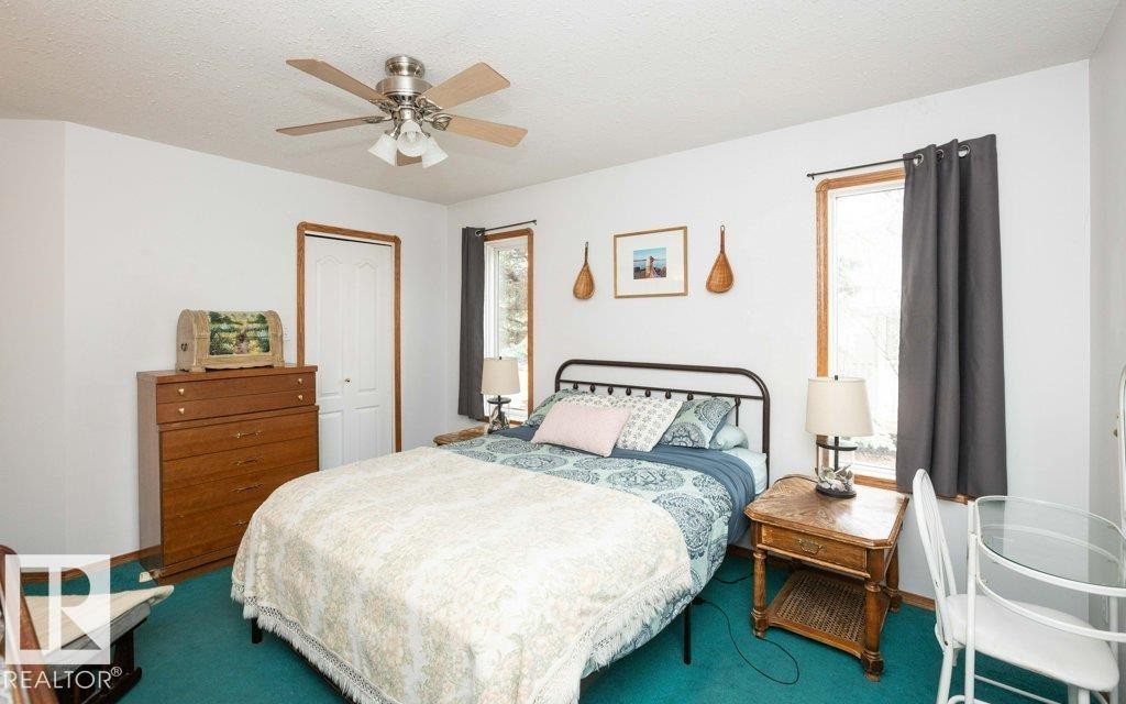 












5116 51 Avenue

,
Pickardville,




AB
T0G 1W0

