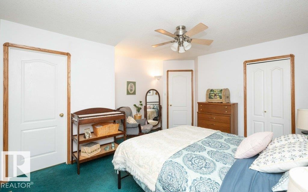 












5116 51 Avenue

,
Pickardville,




AB
T0G 1W0

