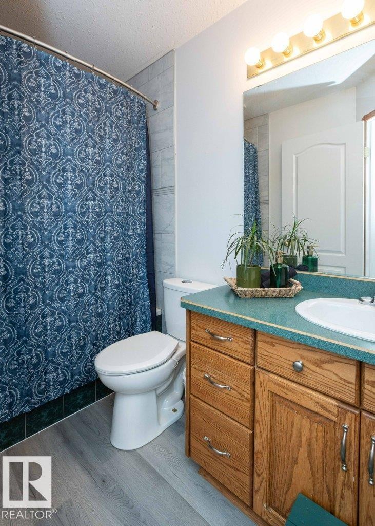 












5116 51 Avenue

,
Pickardville,




AB
T0G 1W0

