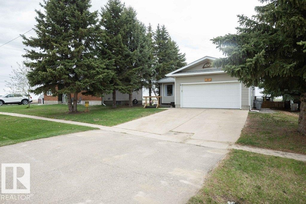 












5116 51 Avenue

,
Pickardville,




AB
T0G 1W0

