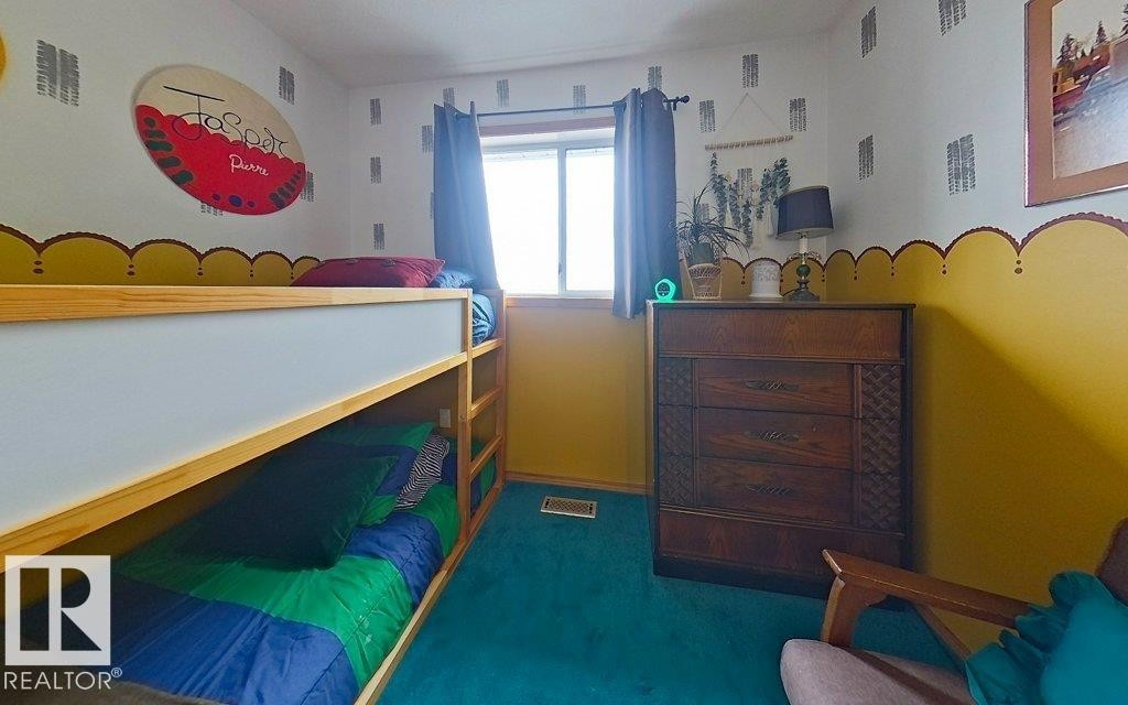 












5116 51 Avenue

,
Pickardville,




AB
T0G 1W0

