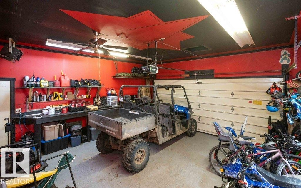 












5116 51 Avenue

,
Pickardville,




AB
T0G 1W0

