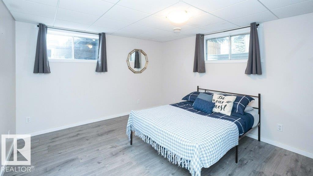 












5116 51 Avenue

,
Pickardville,




AB
T0G 1W0

