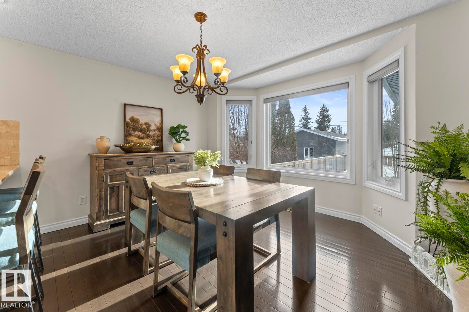 












515 Lakeshore Drive

,
Cold Lake,




AB
T9M 1A2

