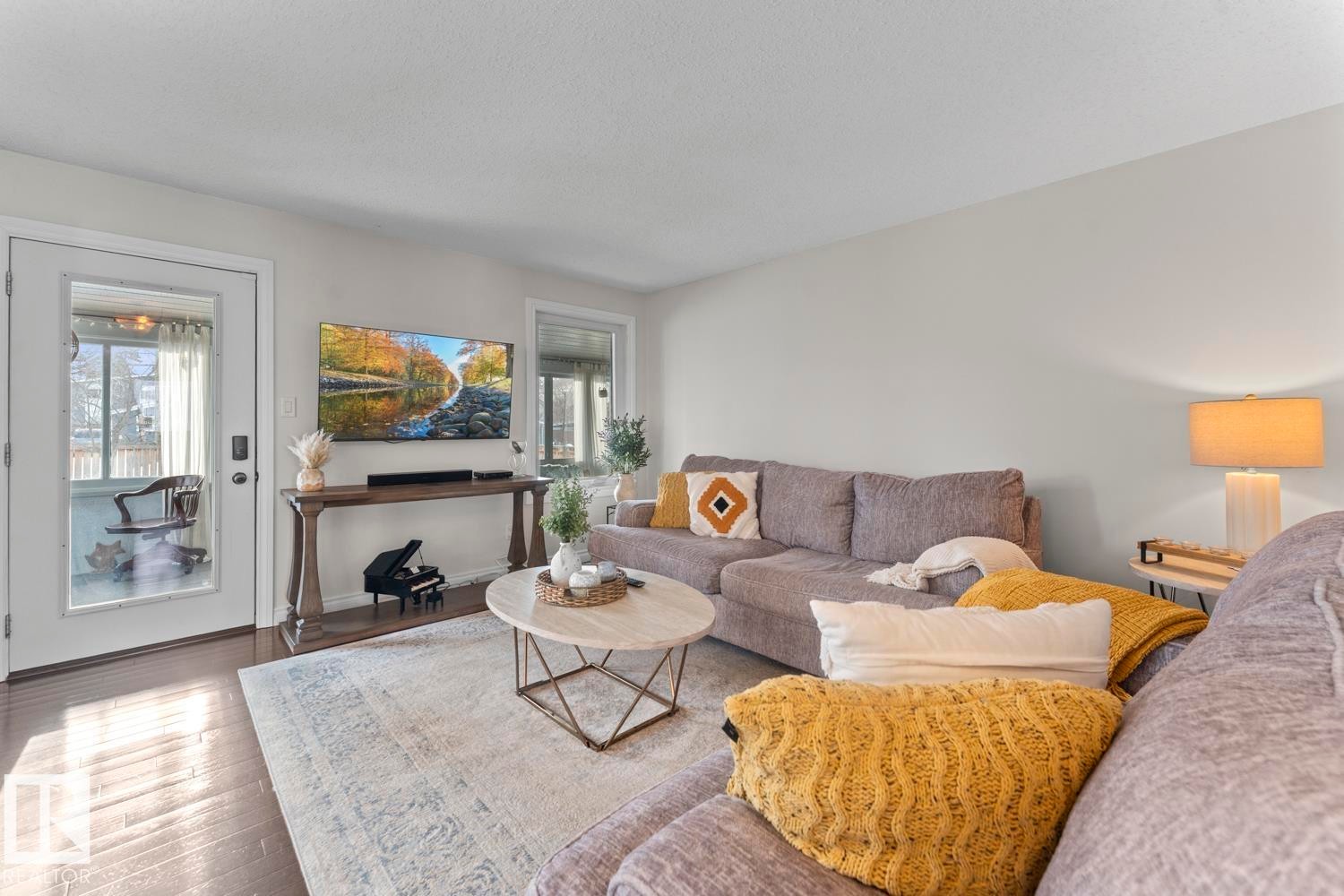 












515 Lakeshore Drive

,
Cold Lake,




AB
T9M 1A2

