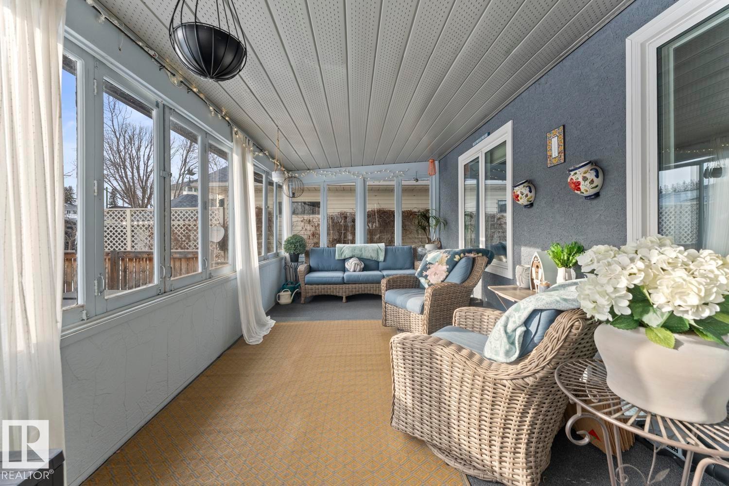 












515 Lakeshore Drive

,
Cold Lake,




AB
T9M 1A2

