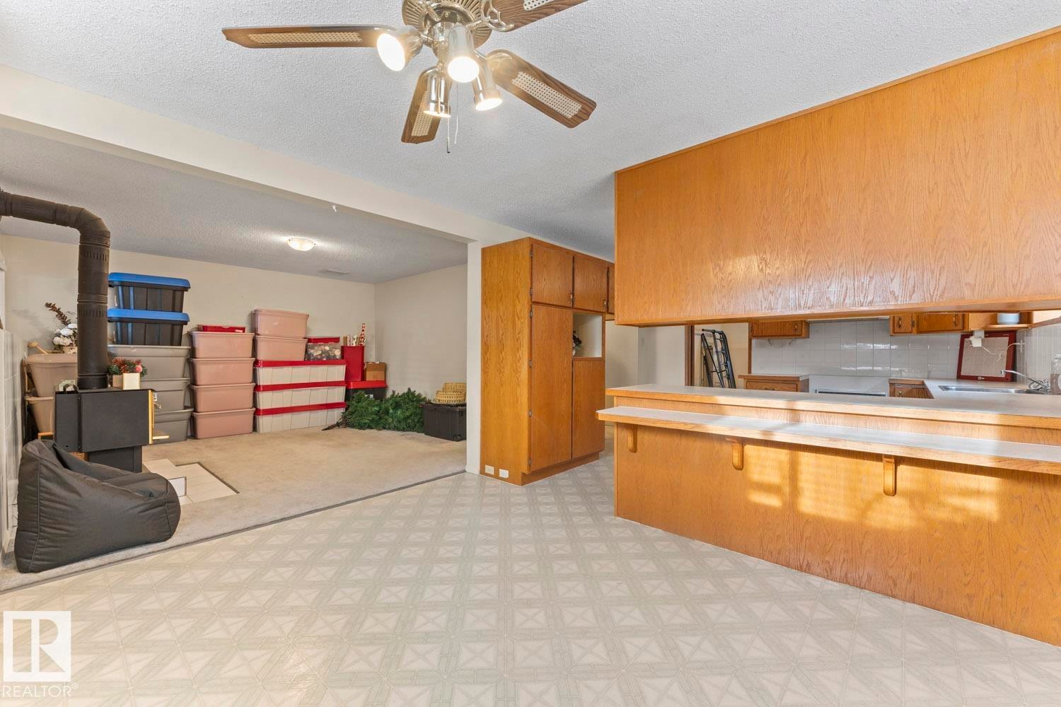 












515 Lakeshore Drive

,
Cold Lake,




AB
T9M 1A2


