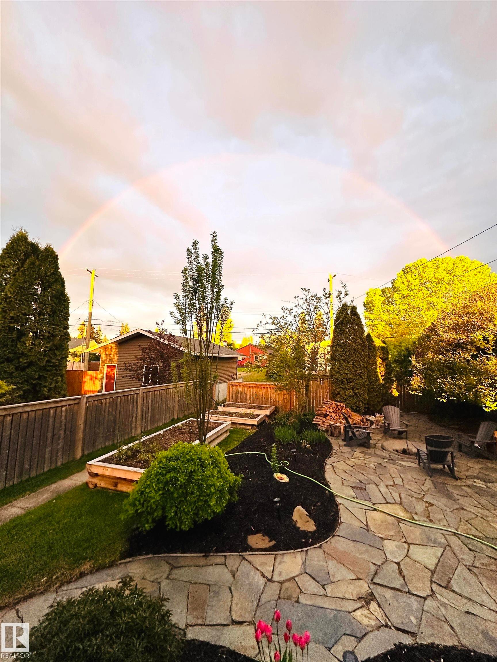 












515 Lakeshore Drive

,
Cold Lake,




AB
T9M 1A2

