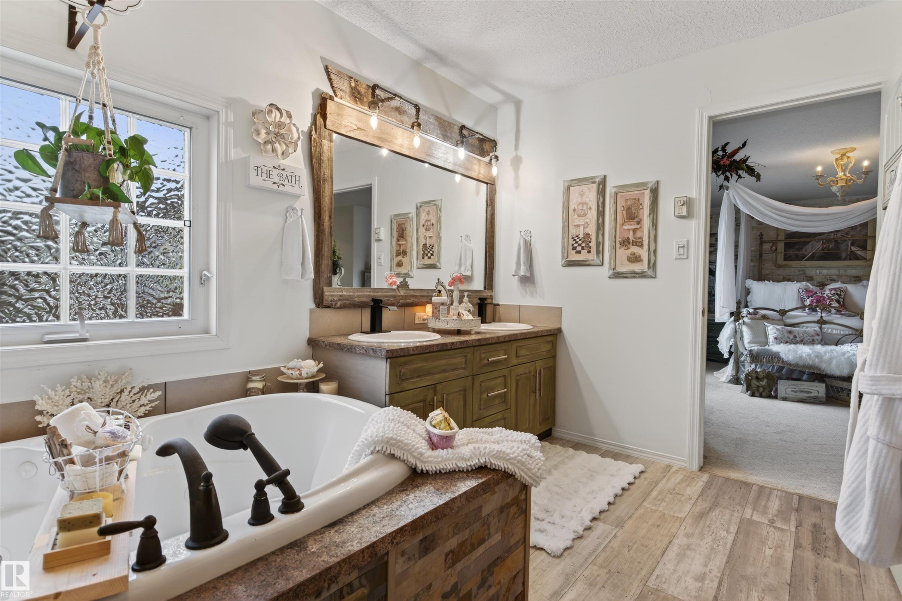 












#116 59526 Hwy 657

,
Rural Bonnyville M.D.,




AB
T9N 2G3


