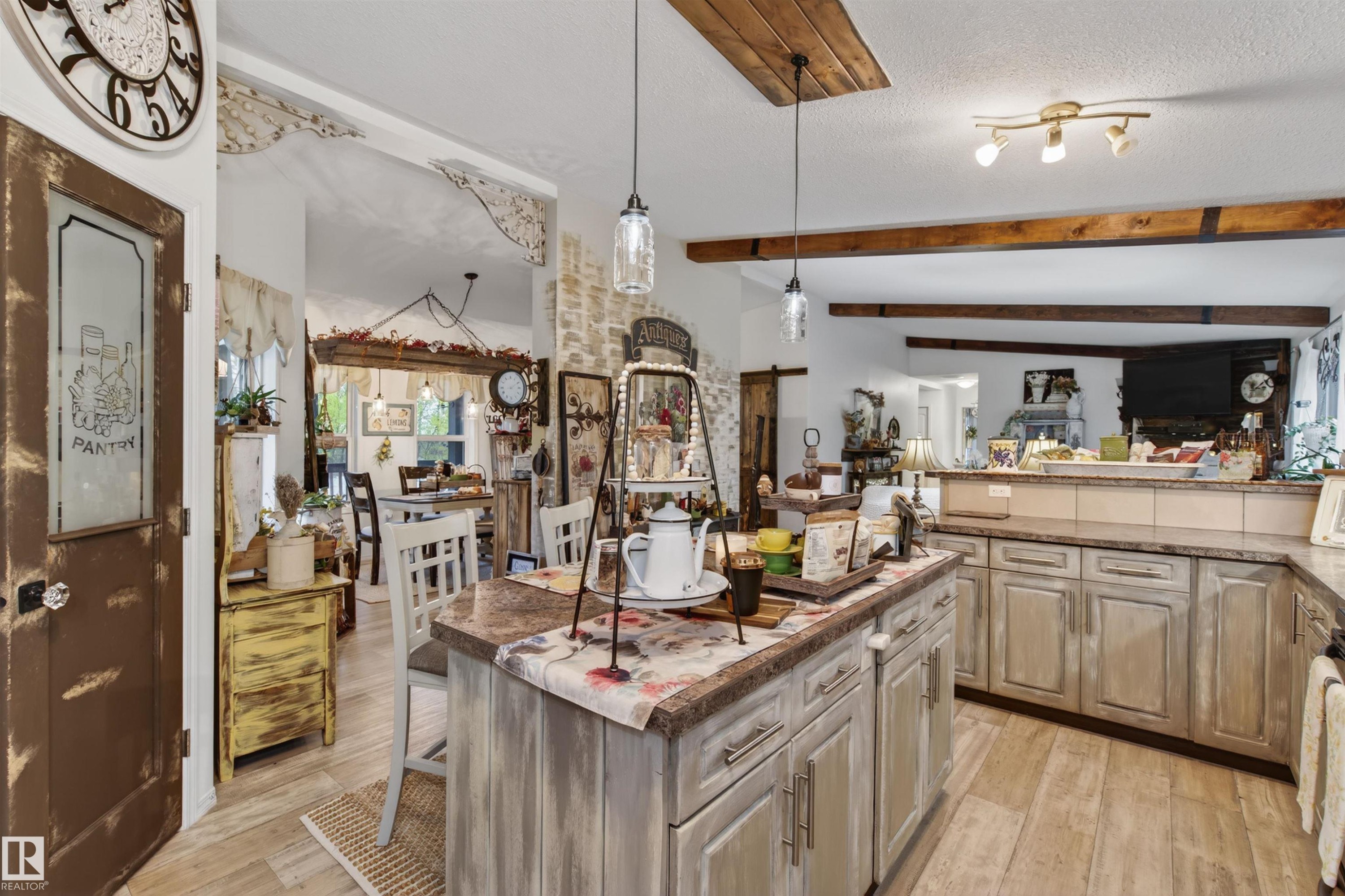 












#116 59526 Hwy 657

,
Rural Bonnyville M.D.,




AB
T9N 2G3

