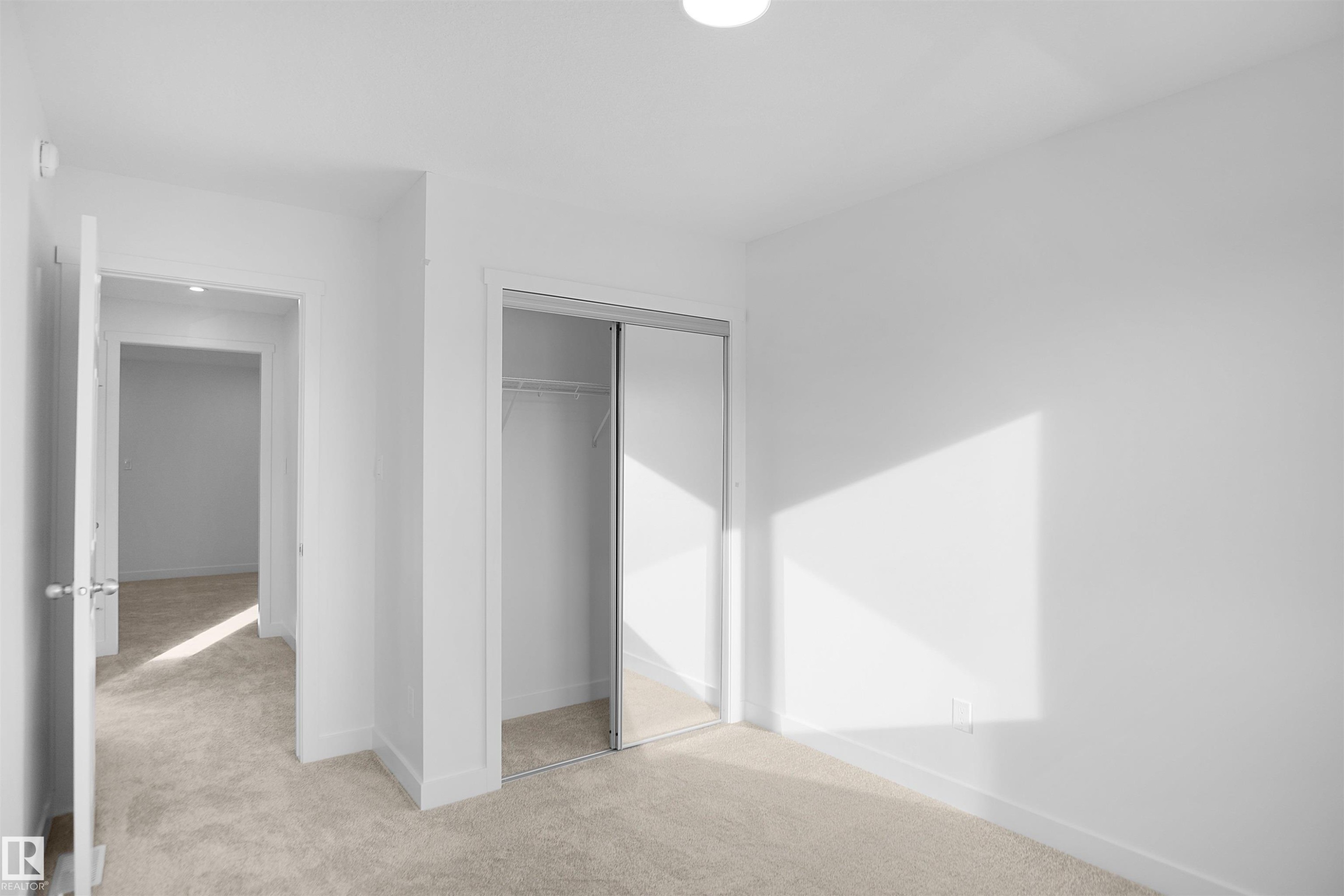 












1537 208 Street

,
Edmonton,




AB
T6W 5T6

