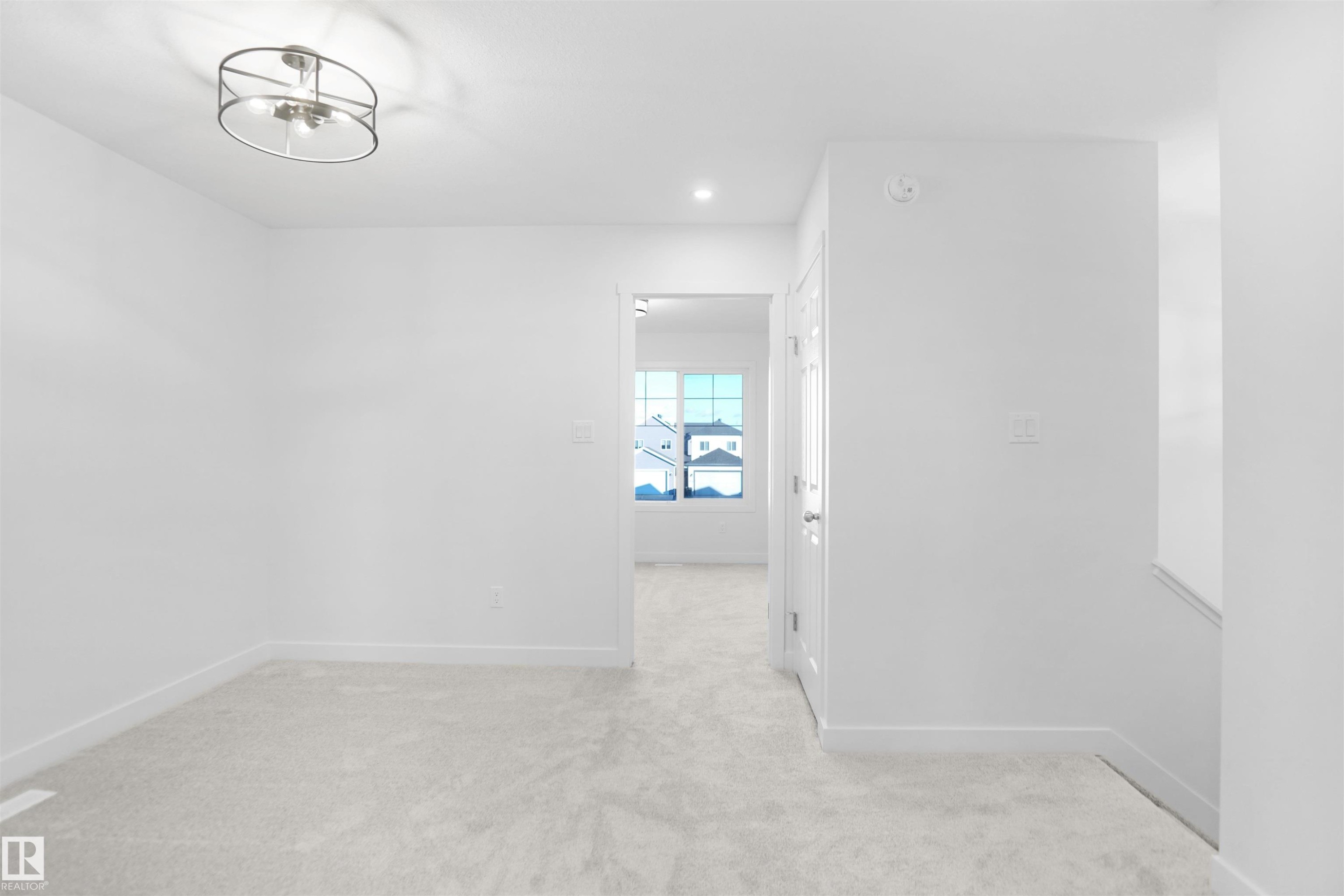 












18959 28 Avenue

,
Edmonton,




AB
T6M 3C4


