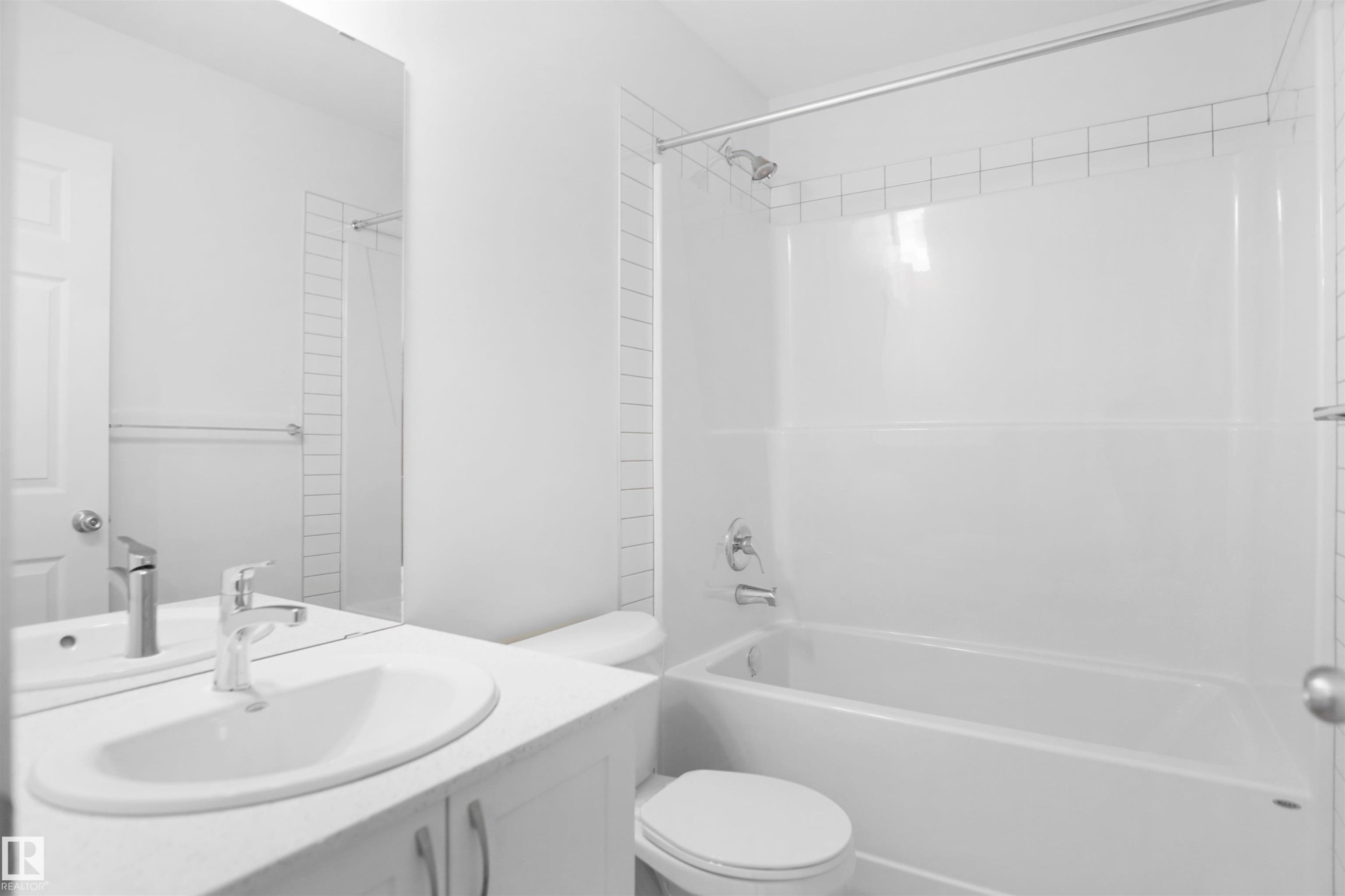 












18959 28 Avenue

,
Edmonton,




AB
T6M 3C4

