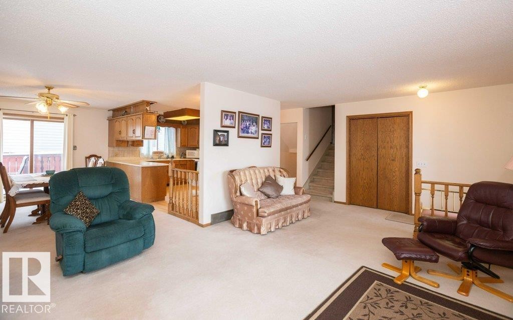 












11003 104 Street

,
Westlock,




AB
T7P 1G5

