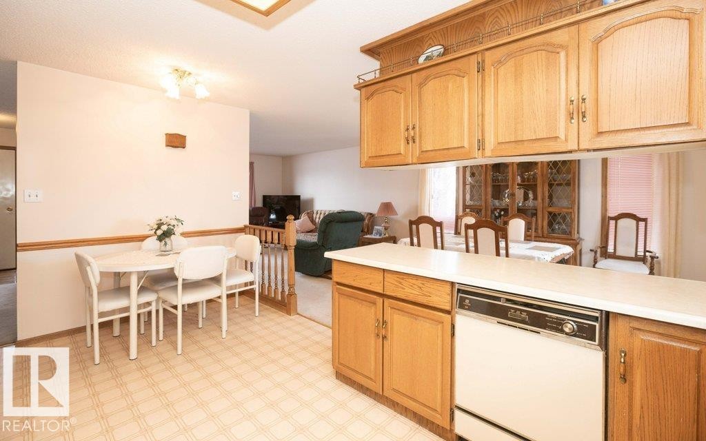 












11003 104 Street

,
Westlock,




AB
T7P 1G5

