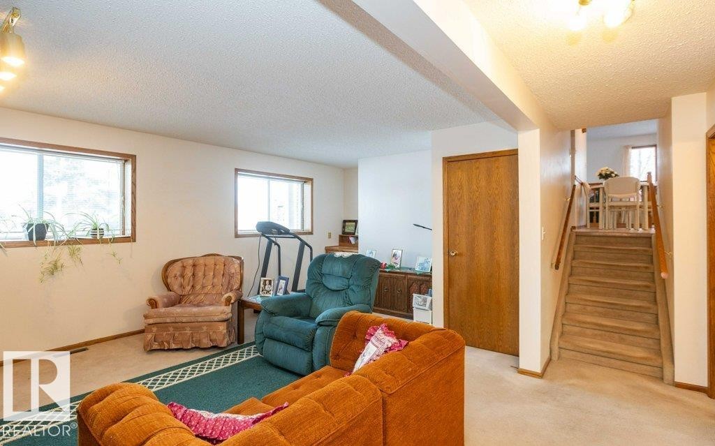 












11003 104 Street

,
Westlock,




AB
T7P 1G5

