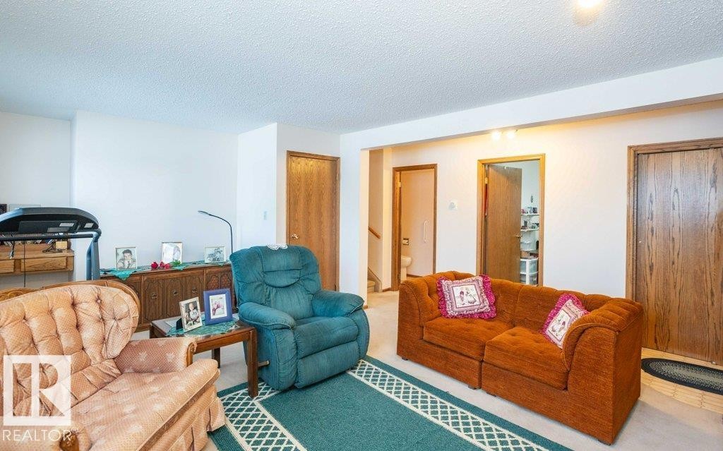 












11003 104 Street

,
Westlock,




AB
T7P 1G5

