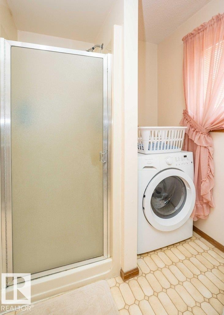 












11003 104 Street

,
Westlock,




AB
T7P 1G5

