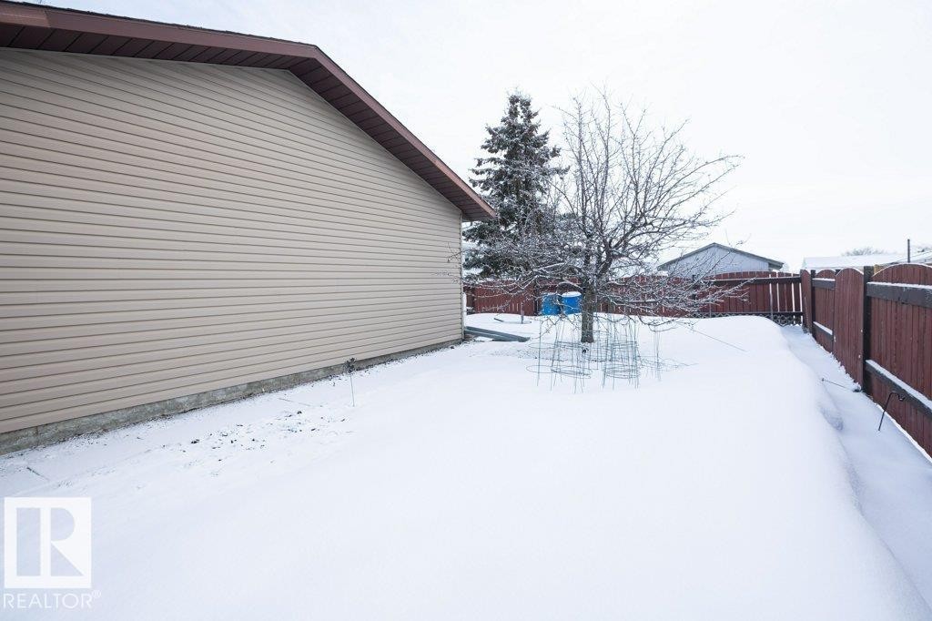 












11003 104 Street

,
Westlock,




AB
T7P 1G5

