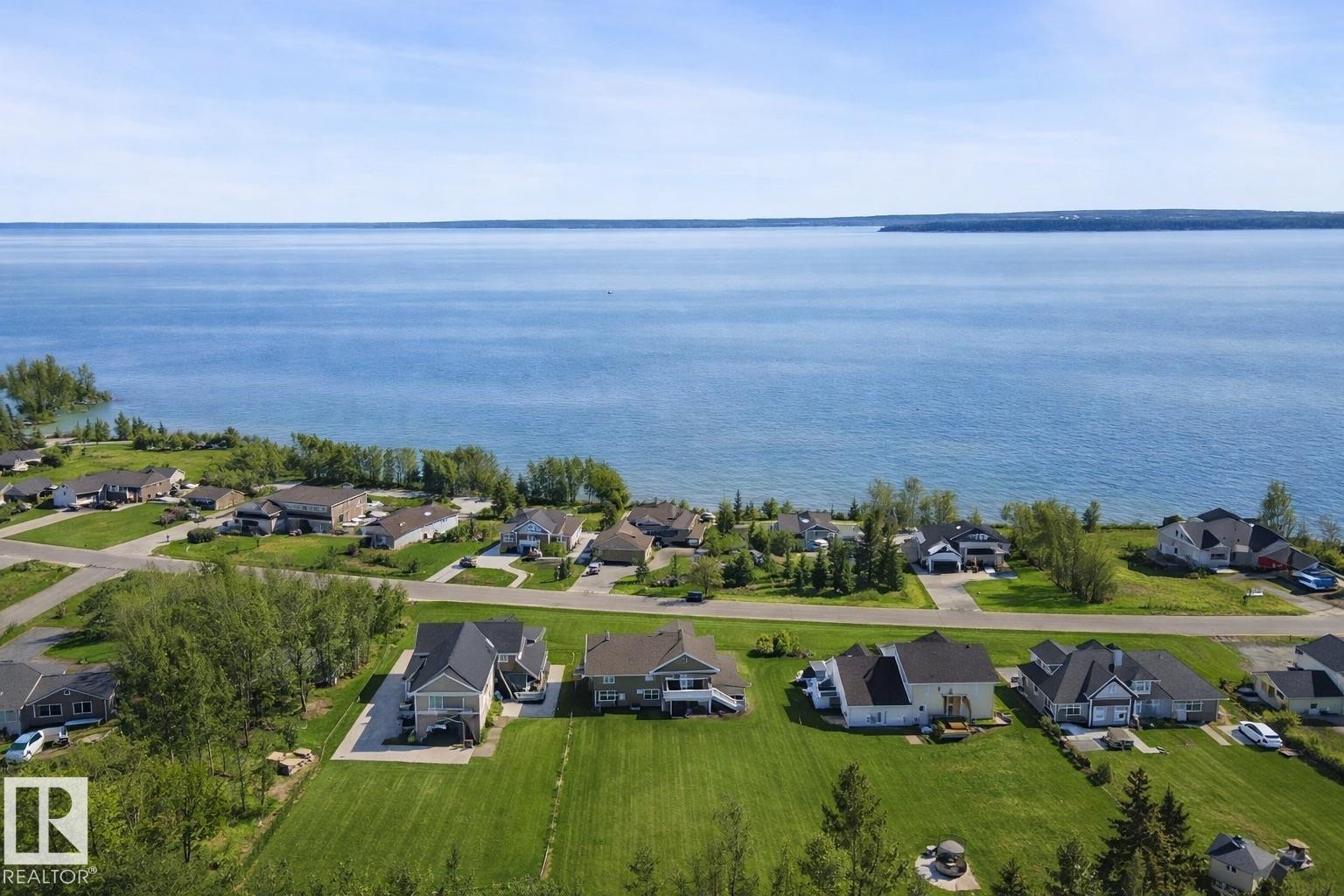 












1513 Horseshoe Bay Estates

,
Cold Lake,




AB
T9M 1G8

