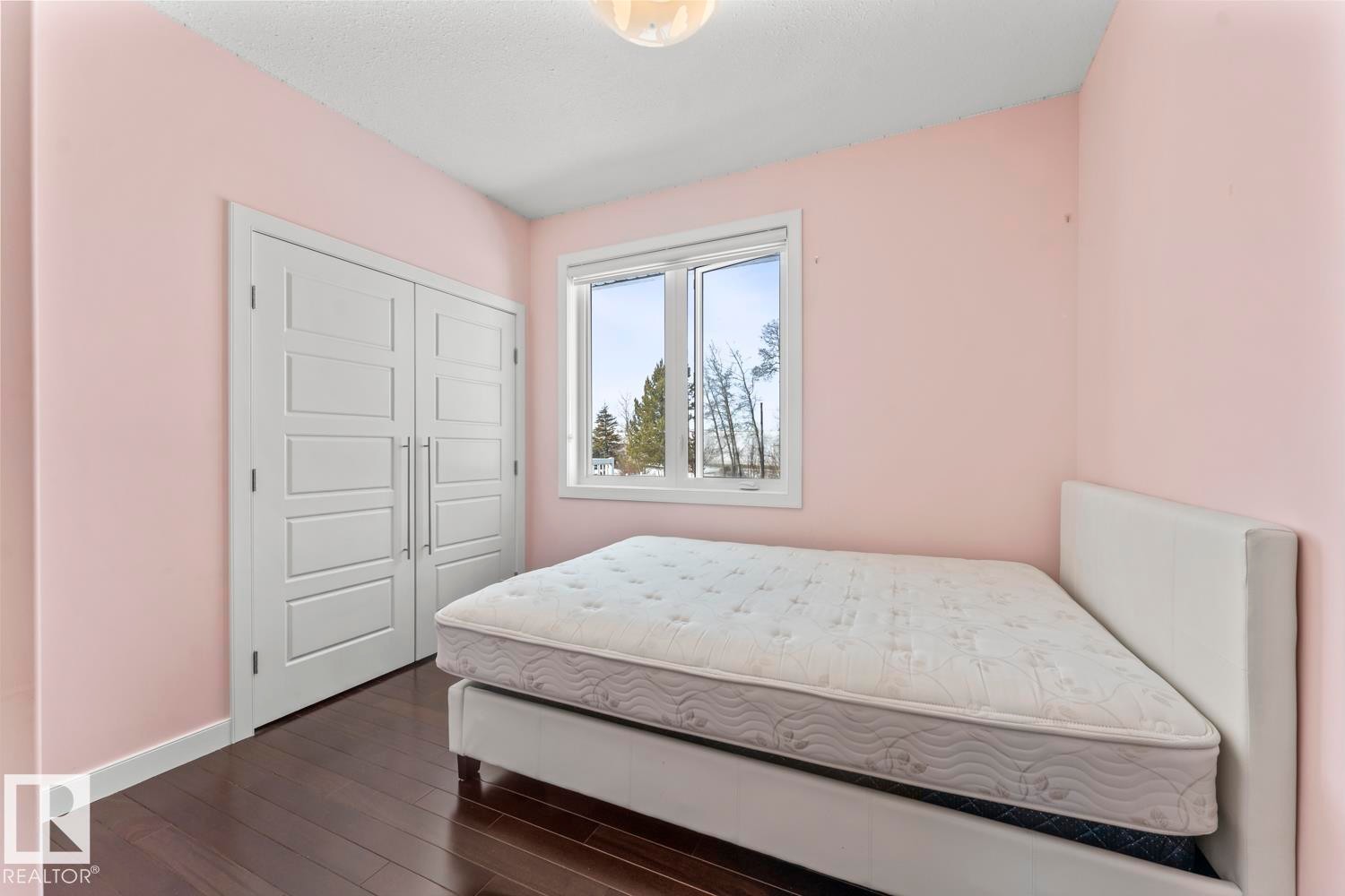 












1513 Horseshoe Bay Estates

,
Cold Lake,




AB
T9M 1G8

