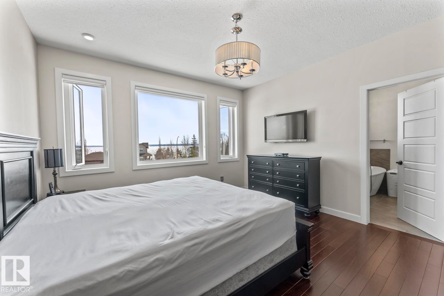 












1513 Horseshoe Bay Estates

,
Cold Lake,




AB
T9M 1G8

