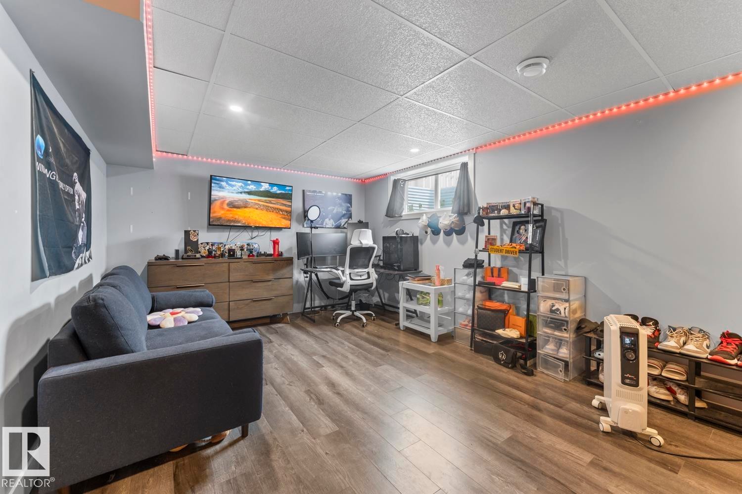 












6810A Tri City Way

,
Cold Lake,




AB
T9M 0L3

