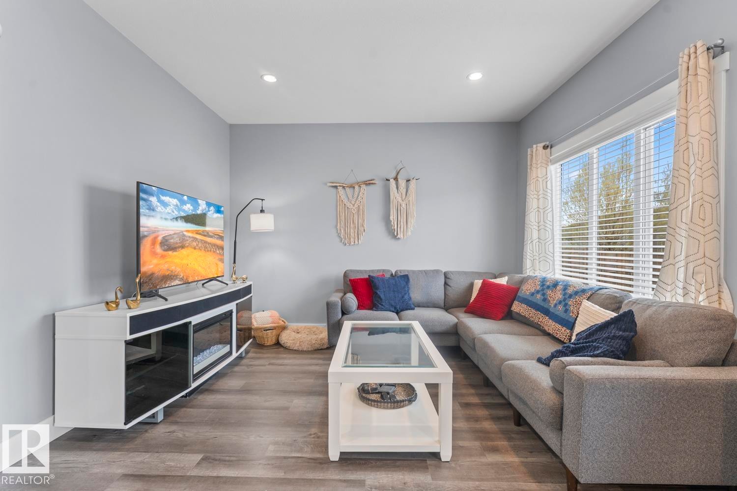 












6810A Tri City Way

,
Cold Lake,




AB
T9M 0L3

