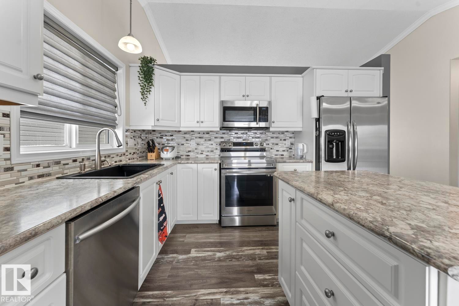 












4706 63 Avenue

,
Cold Lake,




AB
T9M 2E5

