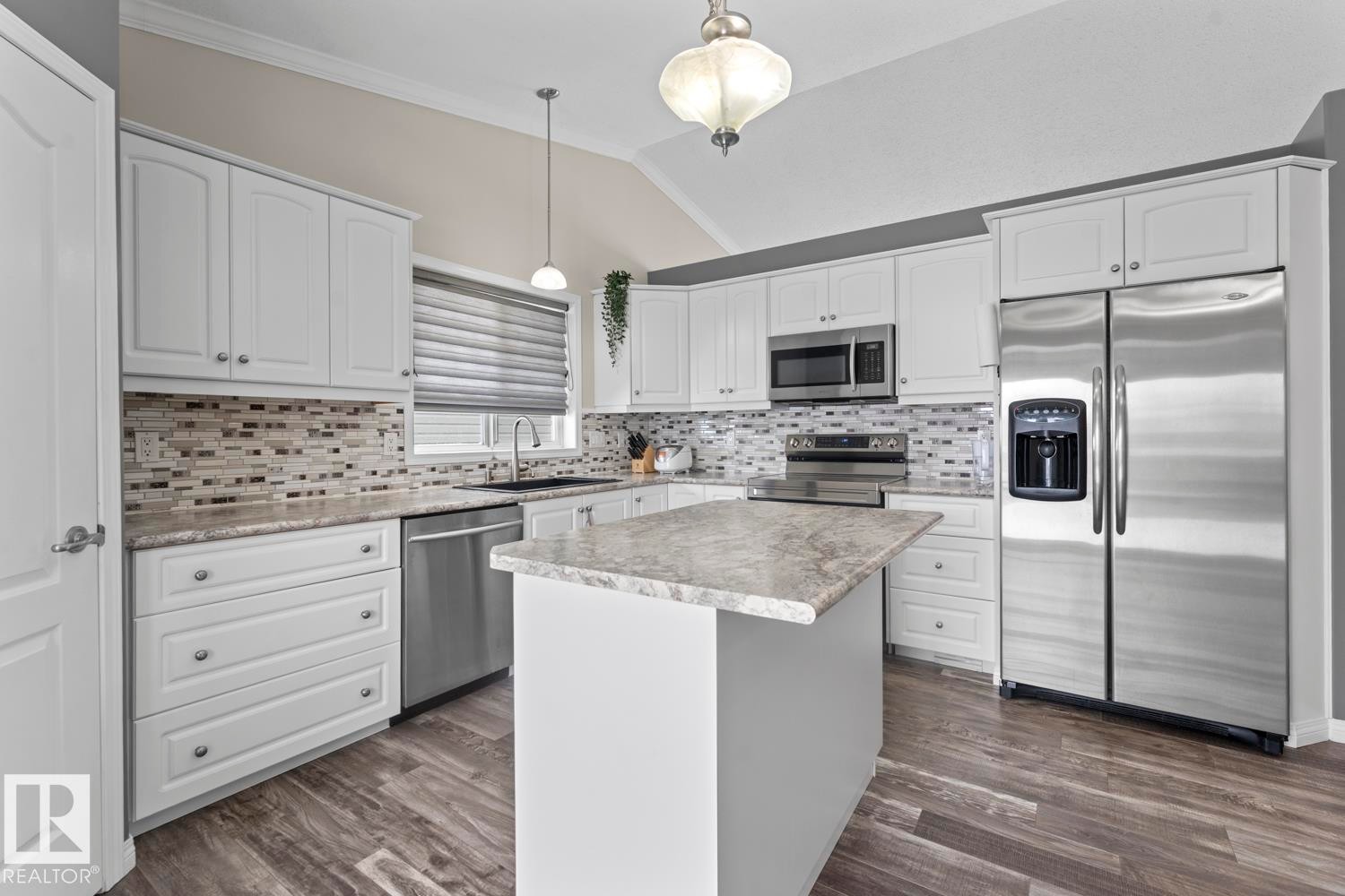 












4706 63 Avenue

,
Cold Lake,




AB
T9M 2E5

