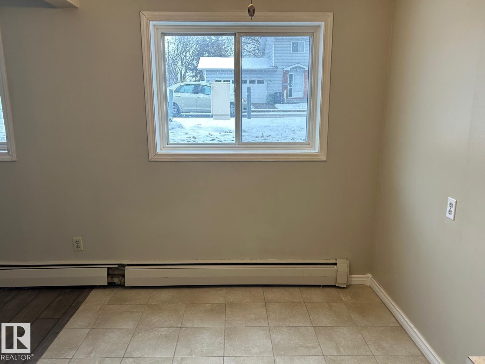 












4 10164 150 Street

,
Edmonton,




AB
T5P 1P1

