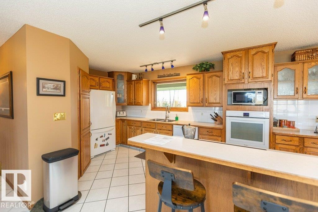 












8 Sunrise DR Summer Village of Larkspur

,
Rural Westlock County,




AB
T0G 0S0

