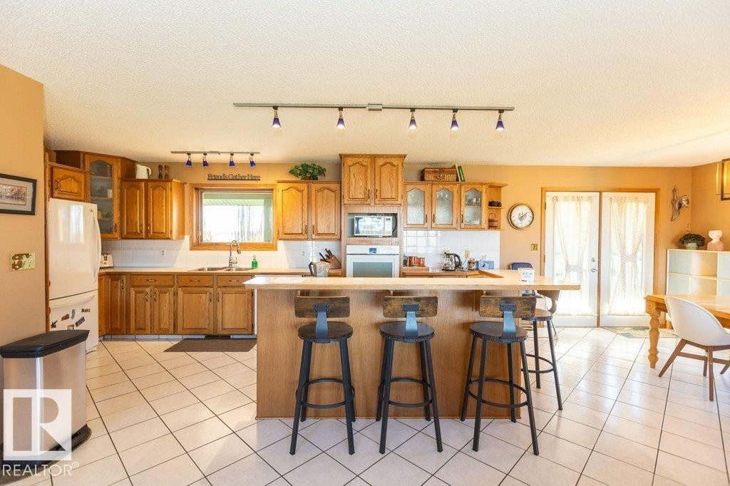 












8 Sunrise DR Summer Village of Larkspur

,
Rural Westlock County,




AB
T0G 0S0

