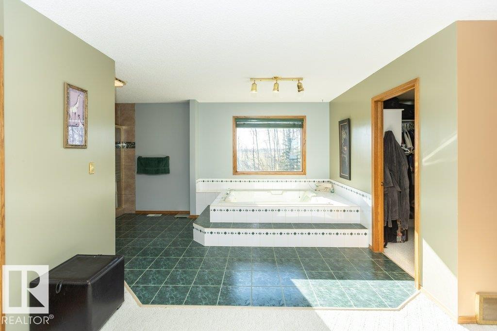 












8 Sunrise DR Summer Village of Larkspur

,
Rural Westlock County,




AB
T0G 0S0

