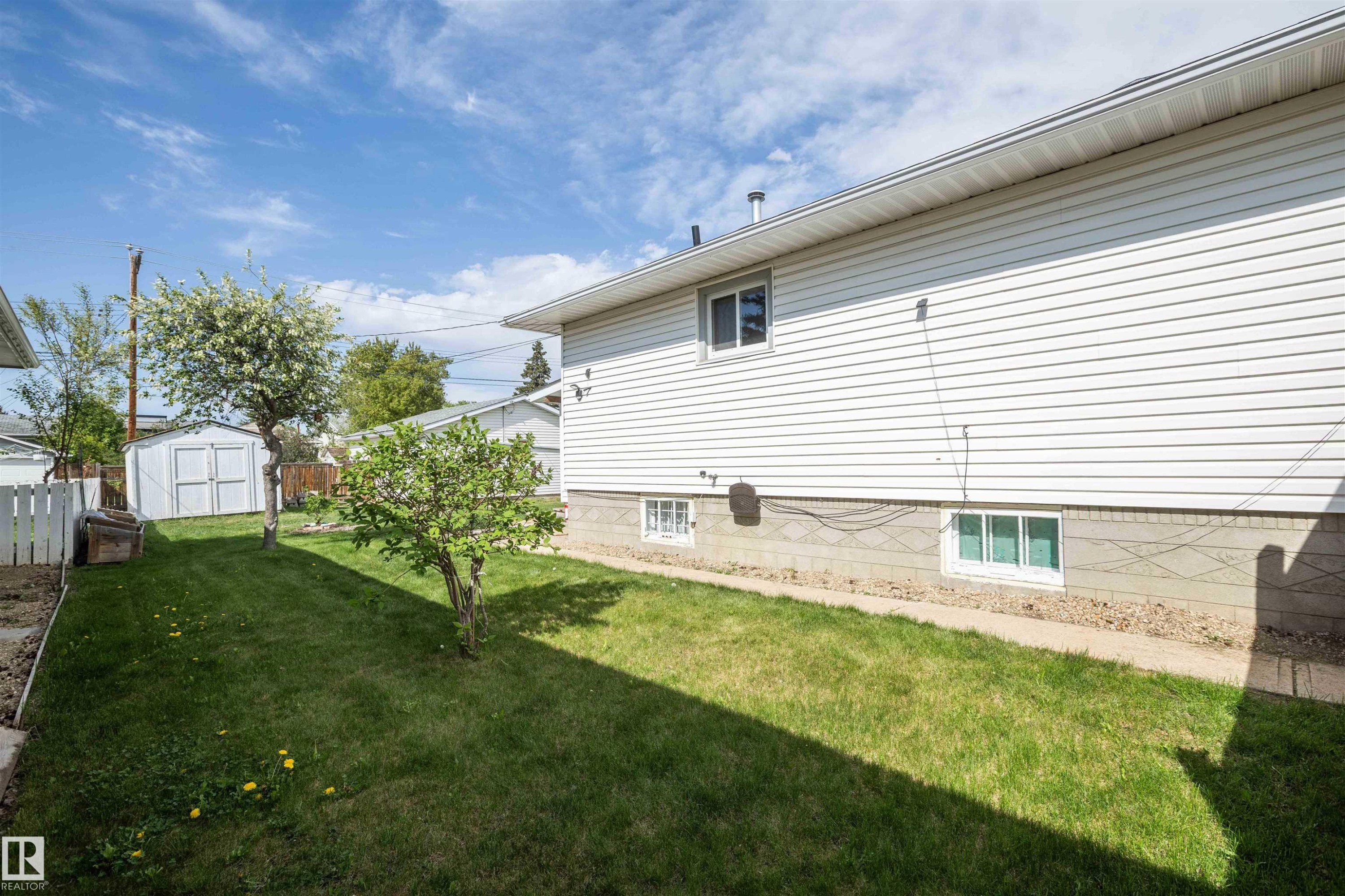 












4414 54 Avenue

,
Barrhead,




AB
T7N 1J9

