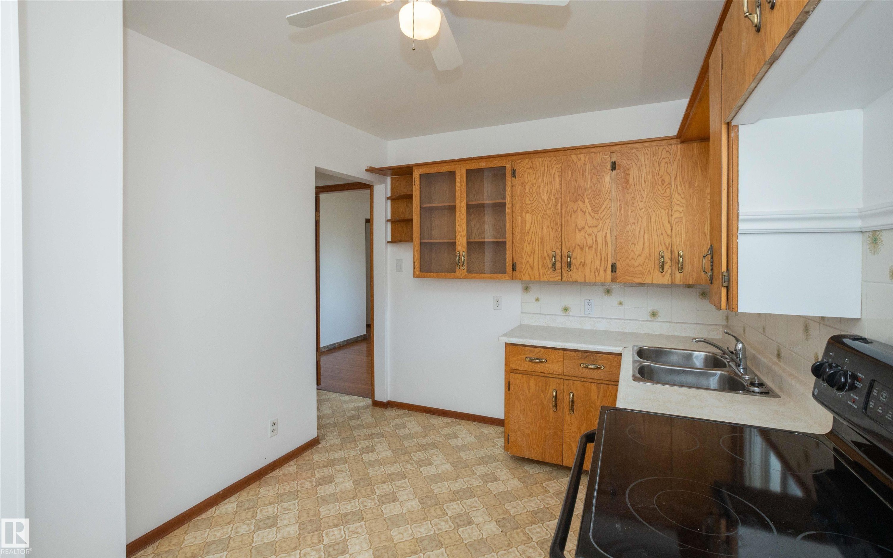 












4414 54 Avenue

,
Barrhead,




AB
T7N 1J9

