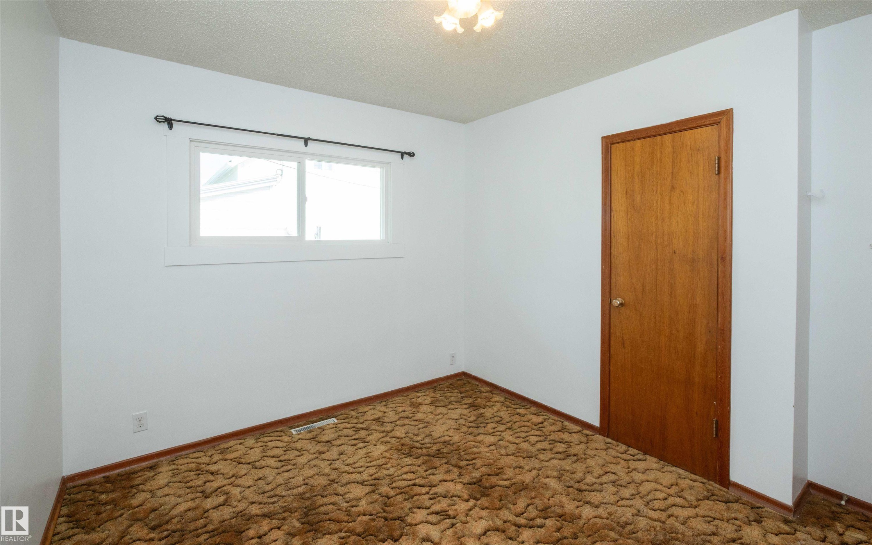 












4414 54 Avenue

,
Barrhead,




AB
T7N 1J9

