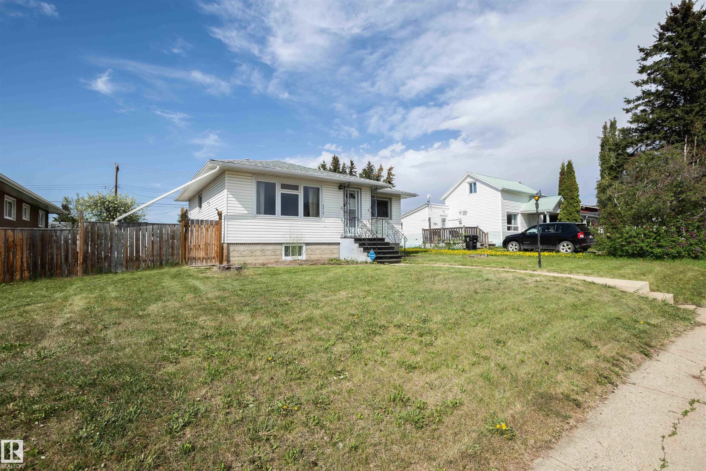 












4414 54 Avenue

,
Barrhead,




AB
T7N 1J9

