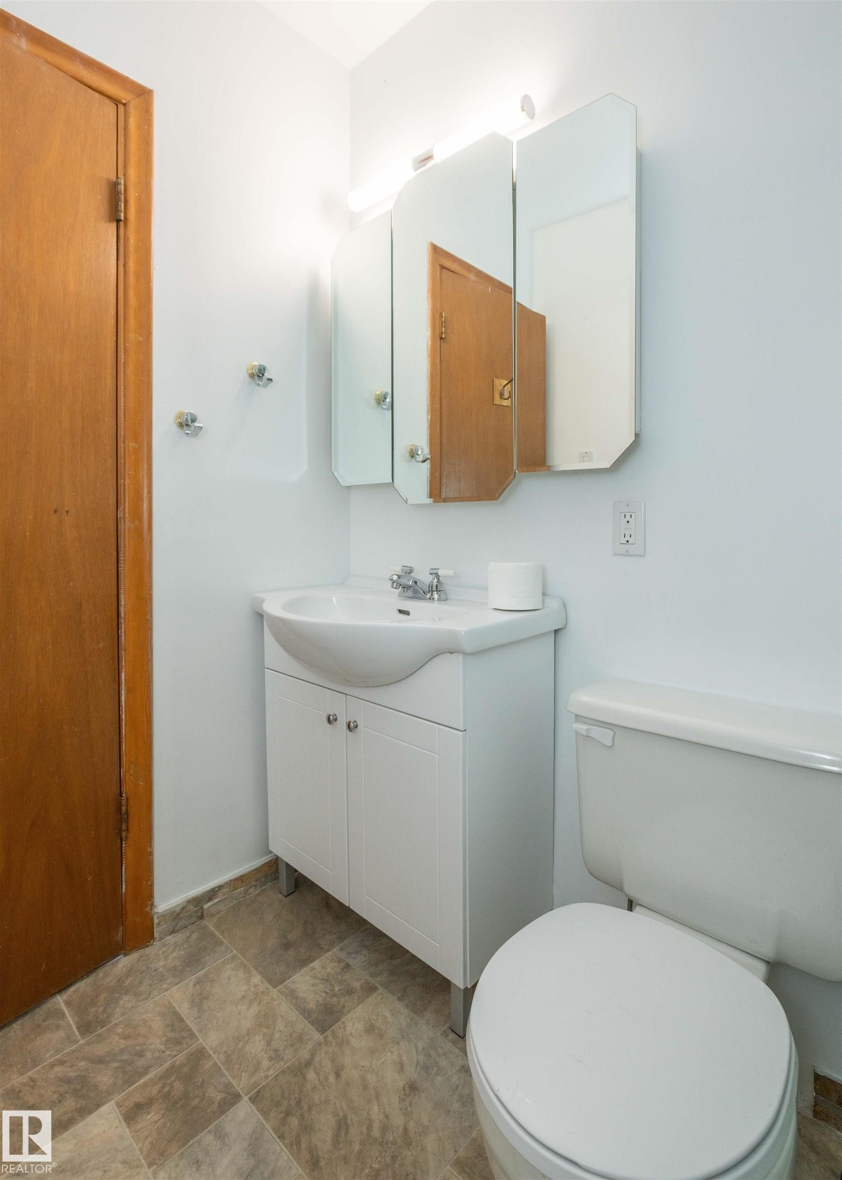 












4414 54 Avenue

,
Barrhead,




AB
T7N 1J9

