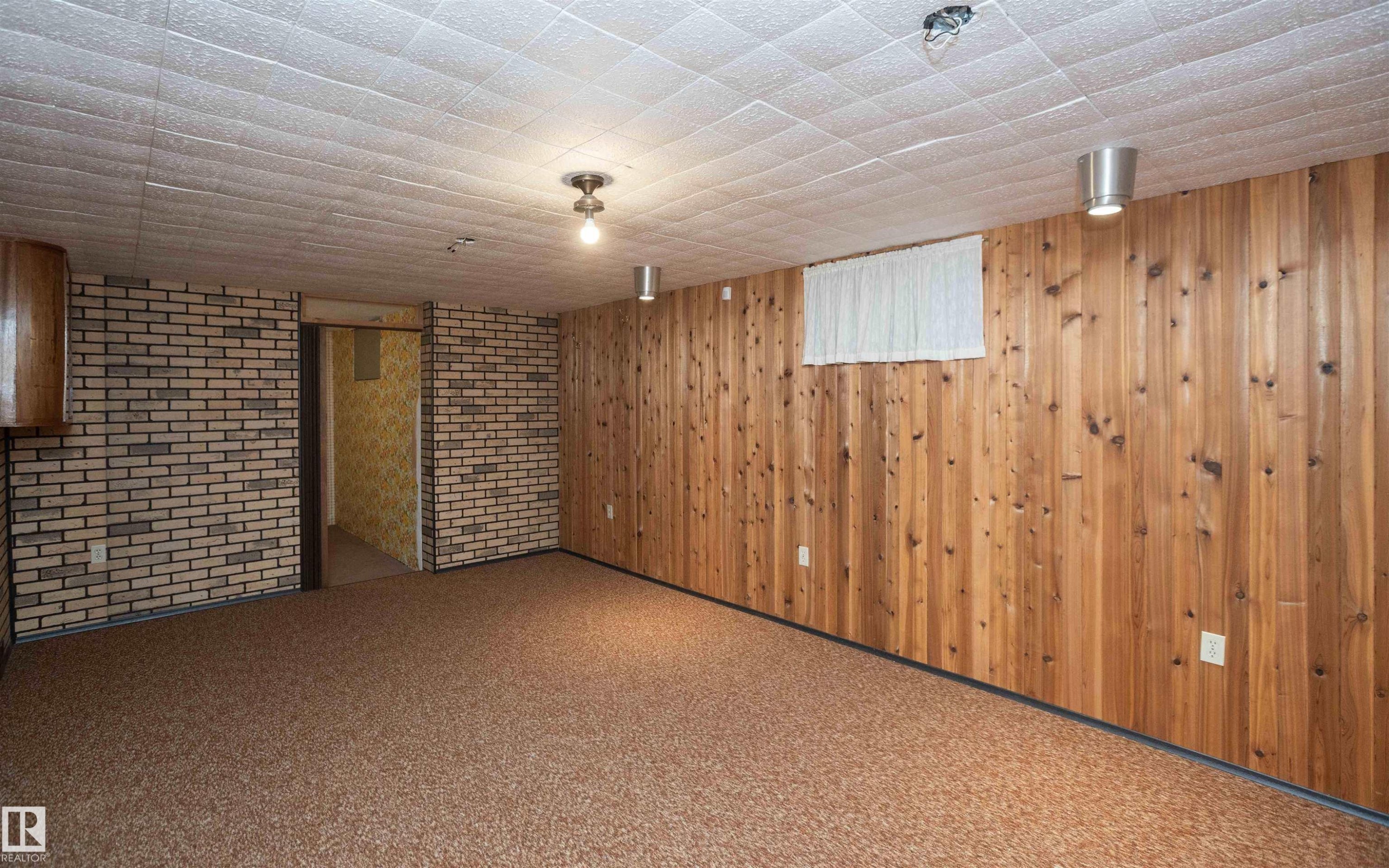 












4414 54 Avenue

,
Barrhead,




AB
T7N 1J9

