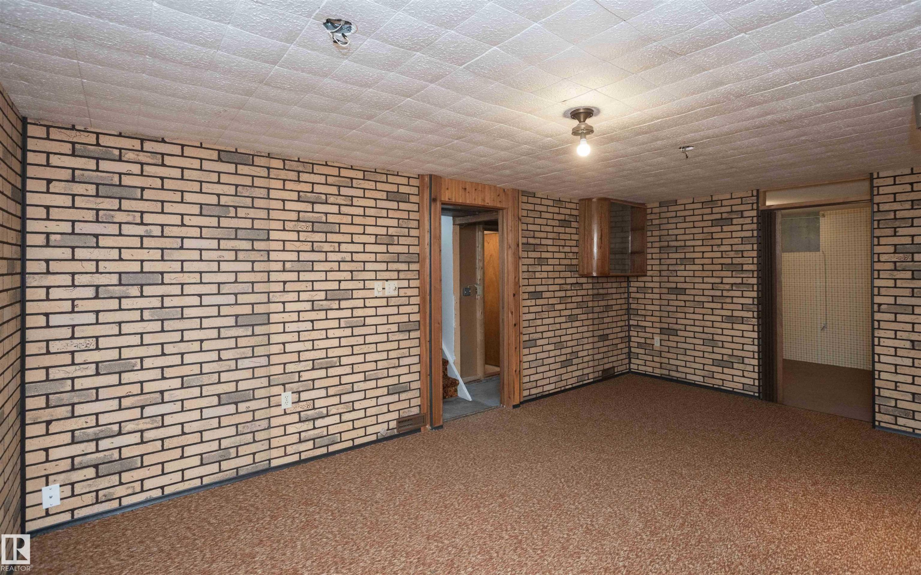 












4414 54 Avenue

,
Barrhead,




AB
T7N 1J9

