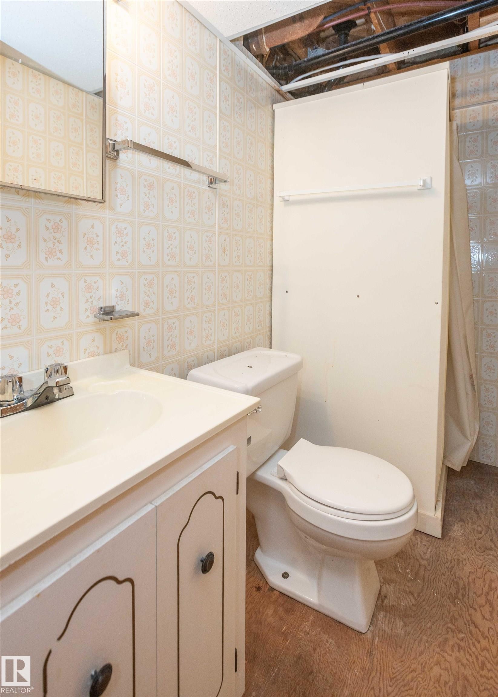 












4414 54 Avenue

,
Barrhead,




AB
T7N 1J9

