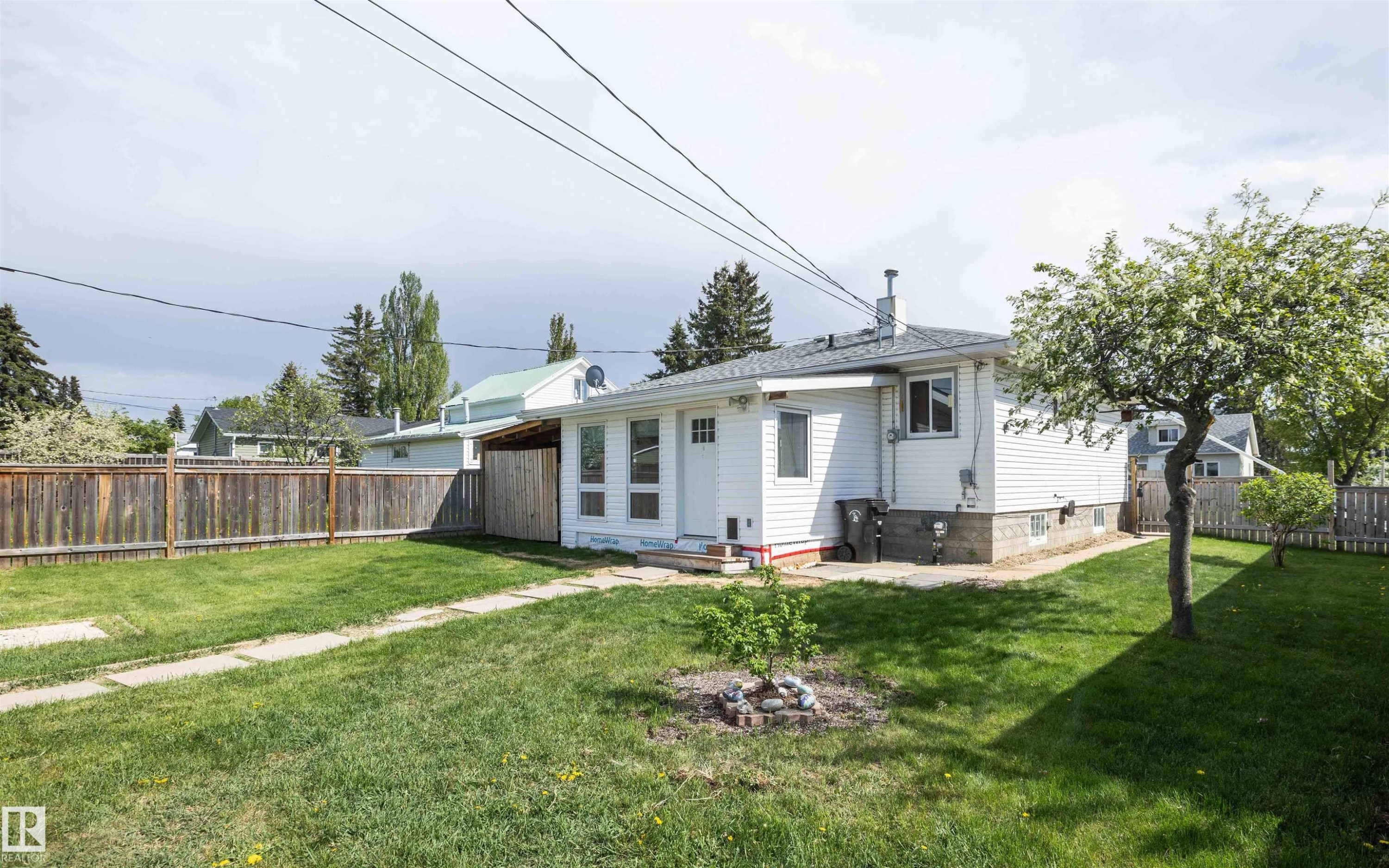 












4414 54 Avenue

,
Barrhead,




AB
T7N 1J9

