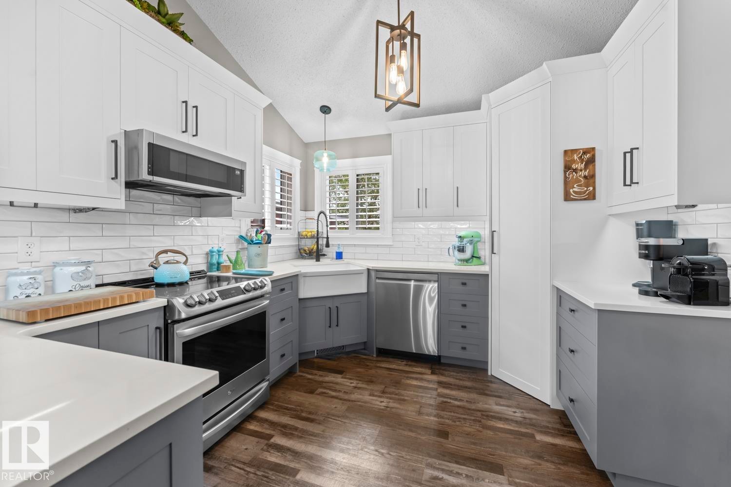 












13 Sammut Place

,
Cold Lake,




AB
T9M 1L5

