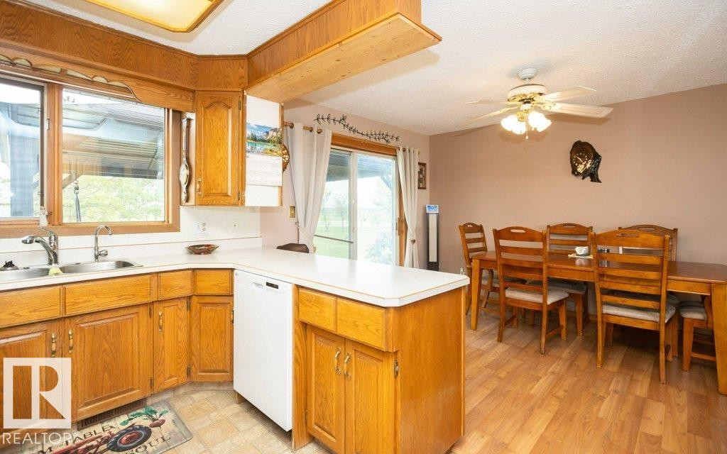 












57532 Rg Rd 270 

,
Rural Westlock County,




AB
T0G 0H0

