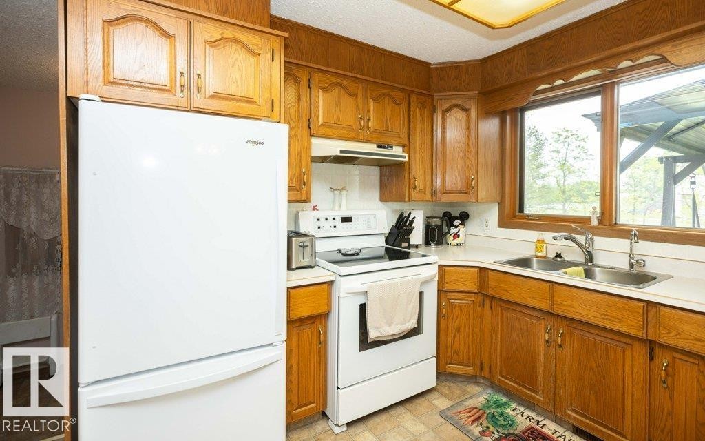 












57532 Rg Rd 270 

,
Rural Westlock County,




AB
T0G 0H0

